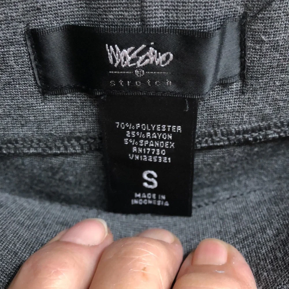 Gray stretchy‎ leggings